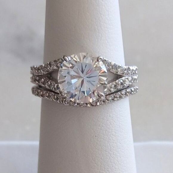 2 Ct Solitaire CZ Wedding Set Two Pc. Size 7 - Picture 3 of 10